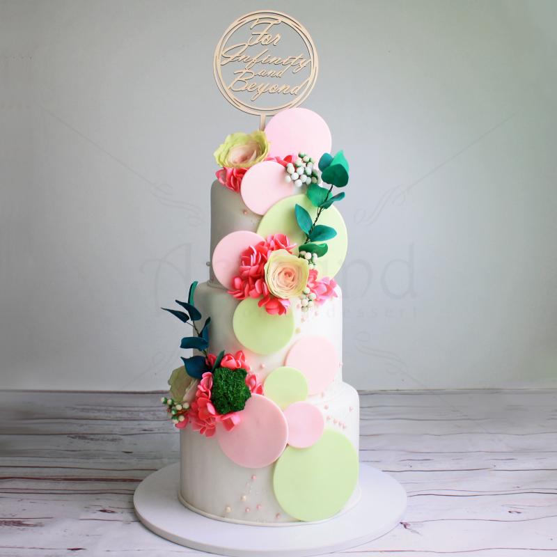 Tort Luxury de Nunta cu Flori si Decoratiuni pastelate