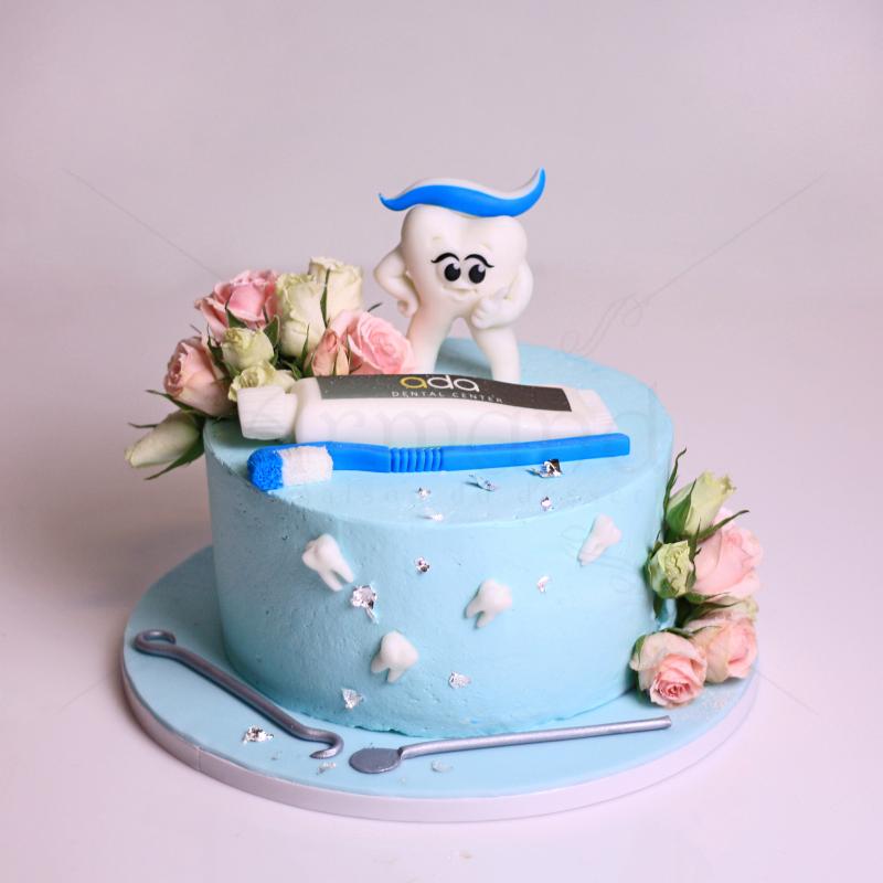 Tort personalizat Clinica Stomatologica in Frosting