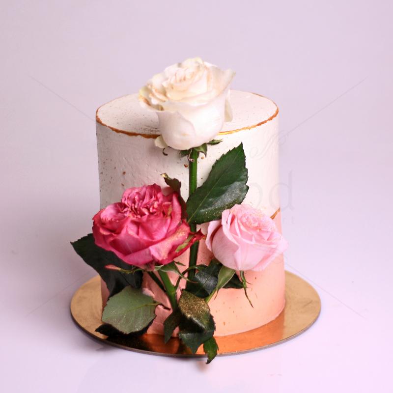 Tort personalizat Trandafiri Naturali in Frosting