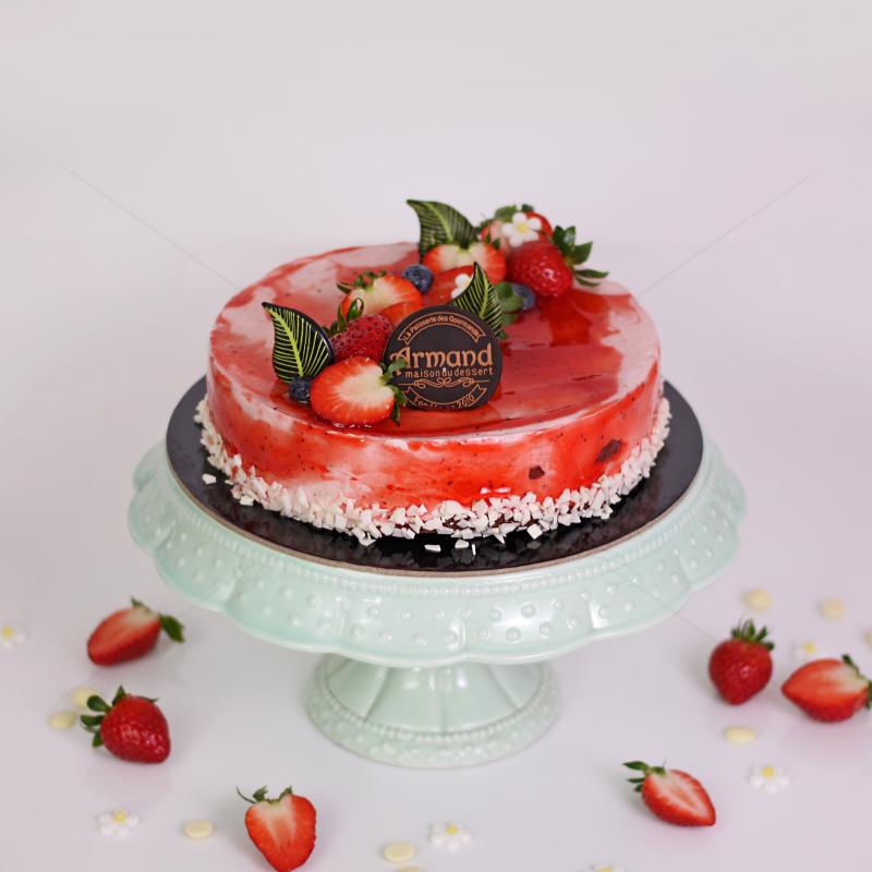 Tort spuma de capsuni 